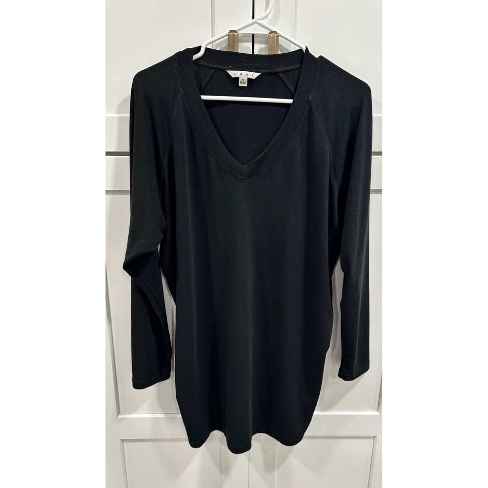 Cabi Black V Neck Long Sleeve Raglan Top Women's Size M Polyester Blend‎